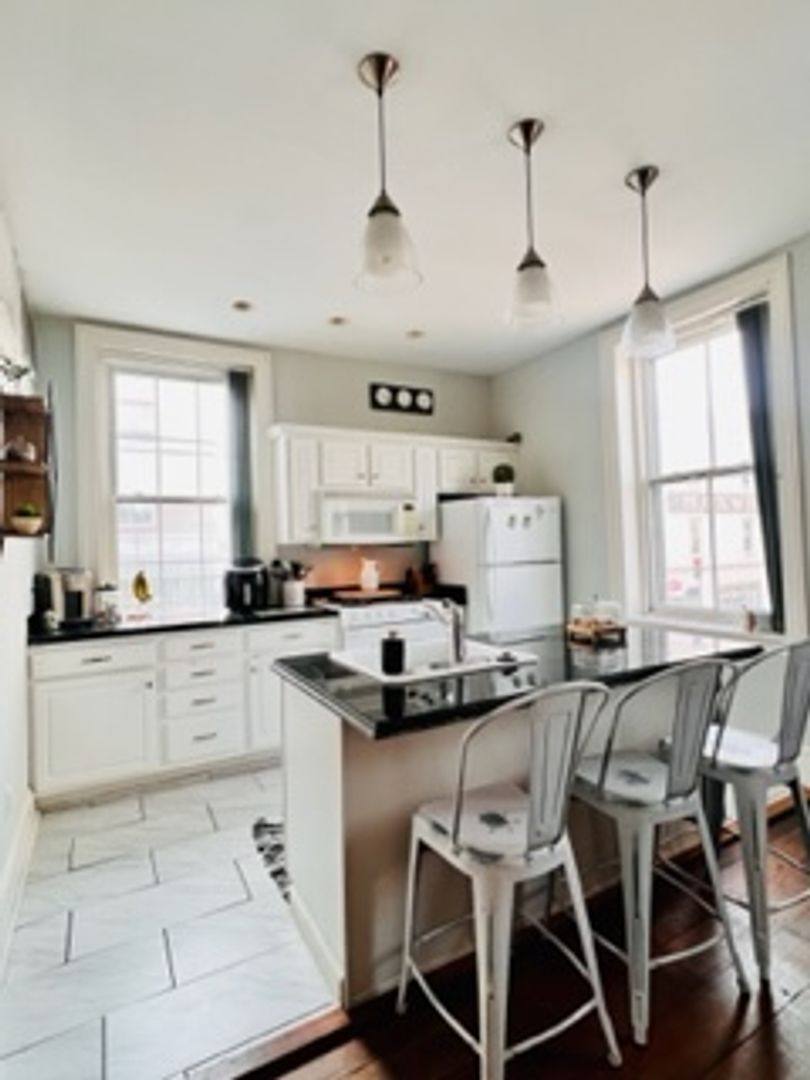 Apartment for rent at 227 W Broughton St, Savannah, GA 31401