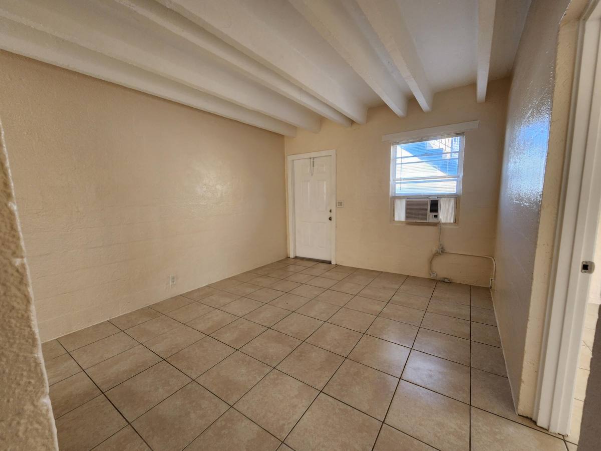 Apartment for rent at 512 19th St #512-2, West Palm Beach, FL 33407