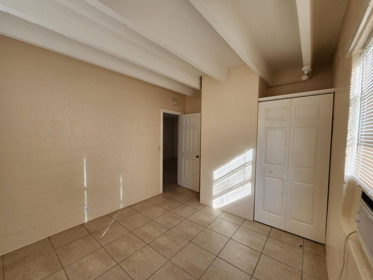 Apartment for rent at 512 19th St #512-2, West Palm Beach, FL 33407