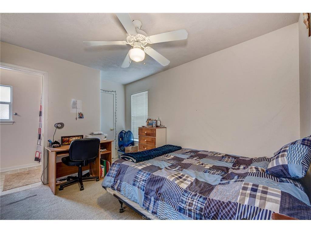 Apartment for rent at 913 Gardenia St #913, College Station, TX 77845