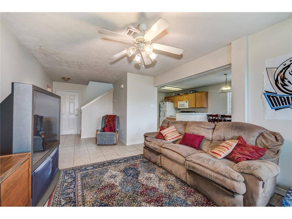 Apartment for rent at 913 Gardenia St #913, College Station, TX 77845