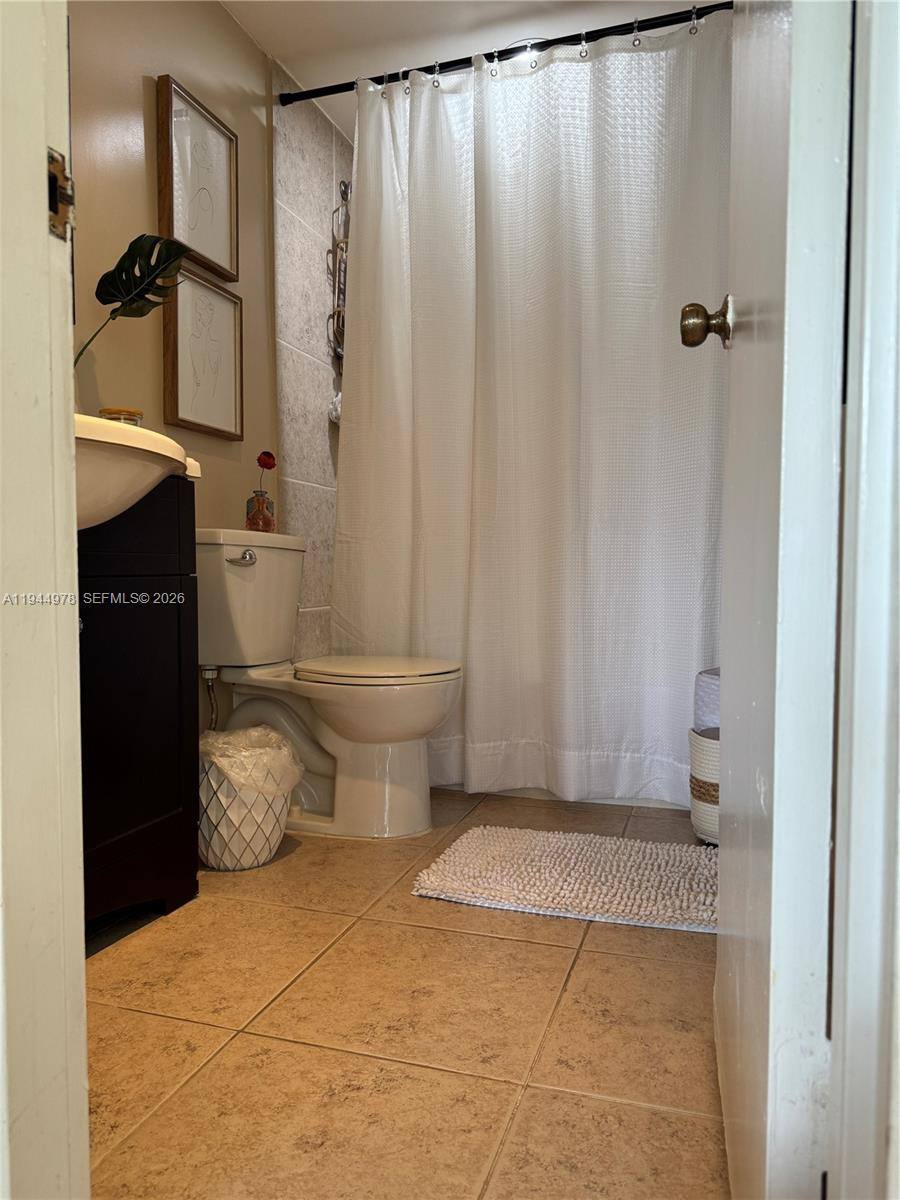 Apartment for rent at 1225 NE 124th St #122533A, Miami, FL 33161