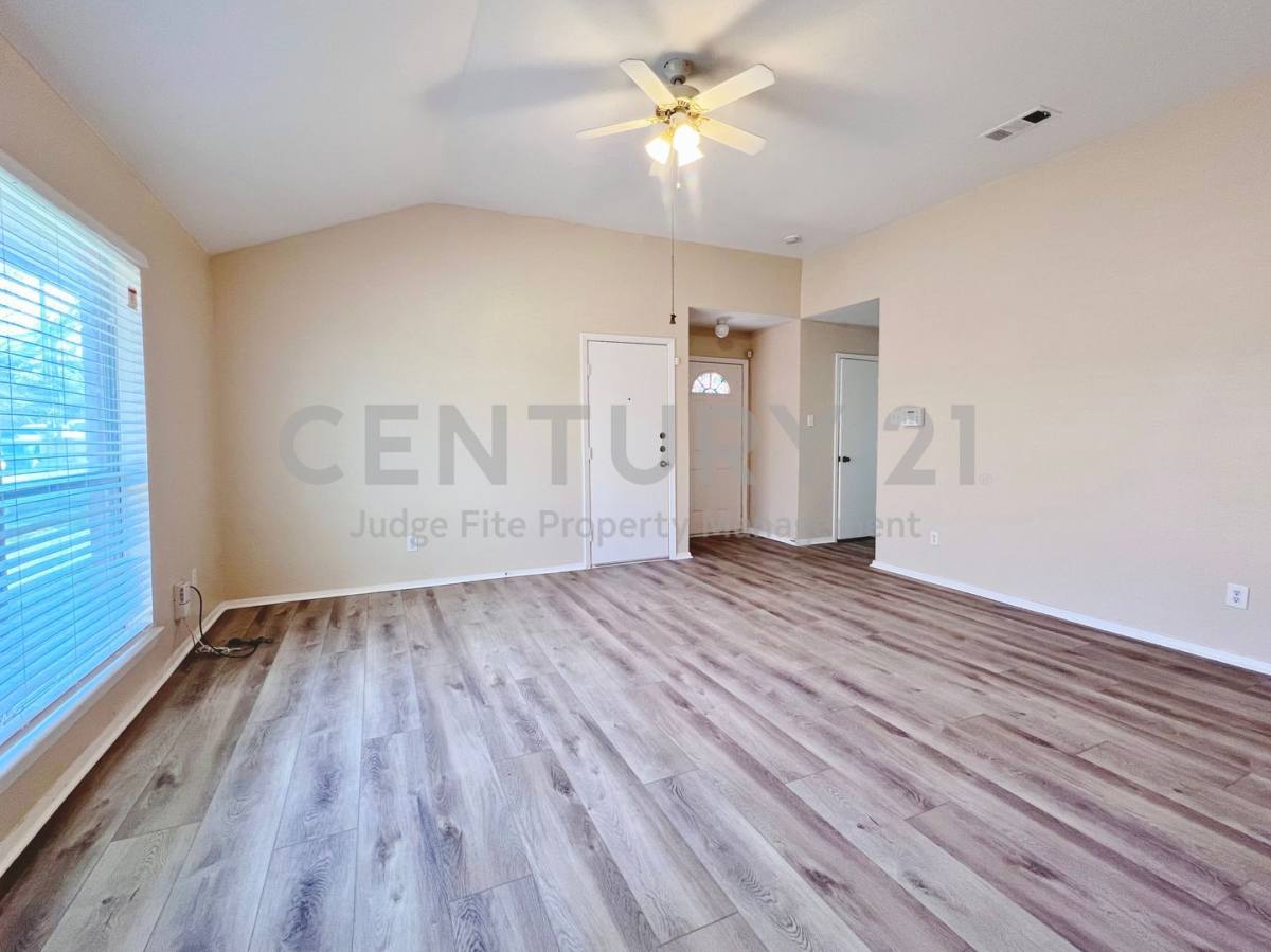 House for rent at 1311 Nolte Dr, Dallas, TX 75208