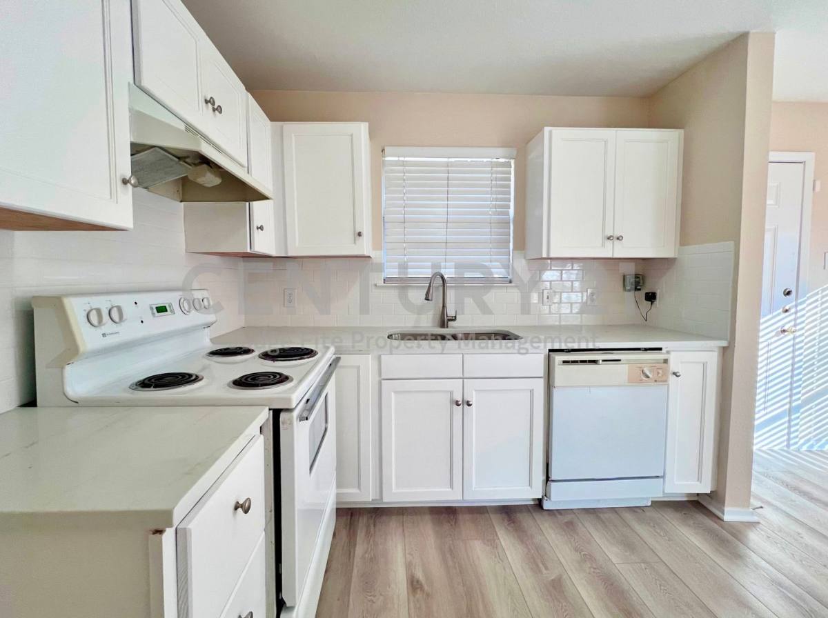 House for rent at 1311 Nolte Dr, Dallas, TX 75208