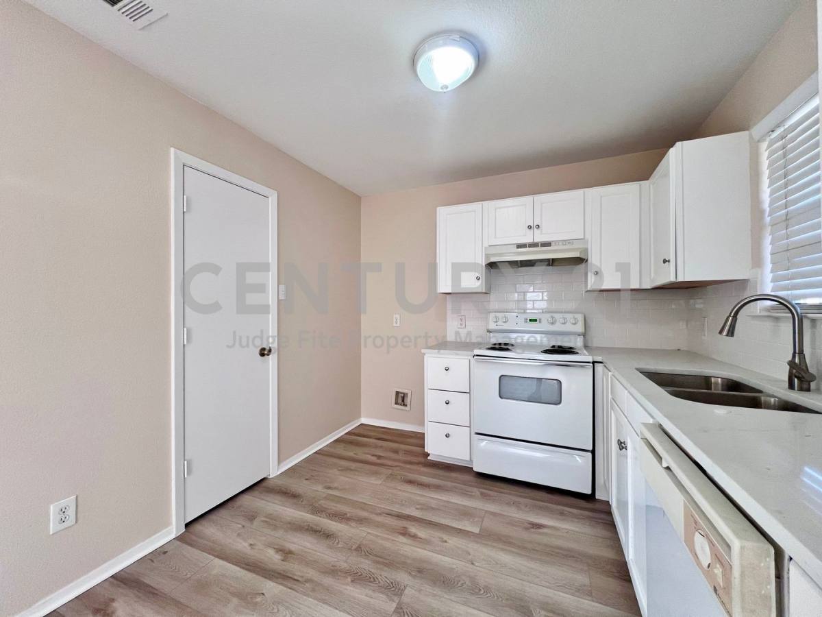 House for rent at 1311 Nolte Dr, Dallas, TX 75208