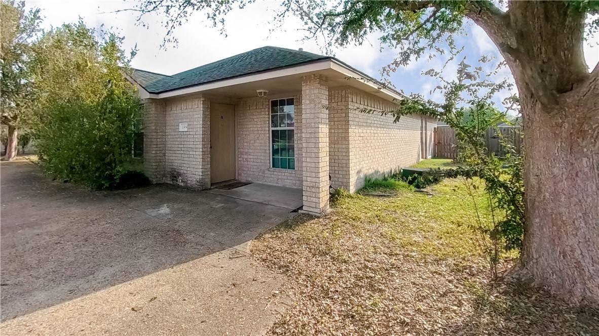 Apartment for rent at 2304 Antelope Lane, College Station, TX 77845