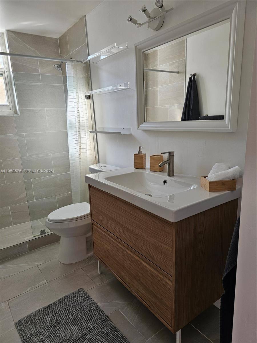 Apartment for rent at 622 15th St #622-3, Miami Beach, FL 33139