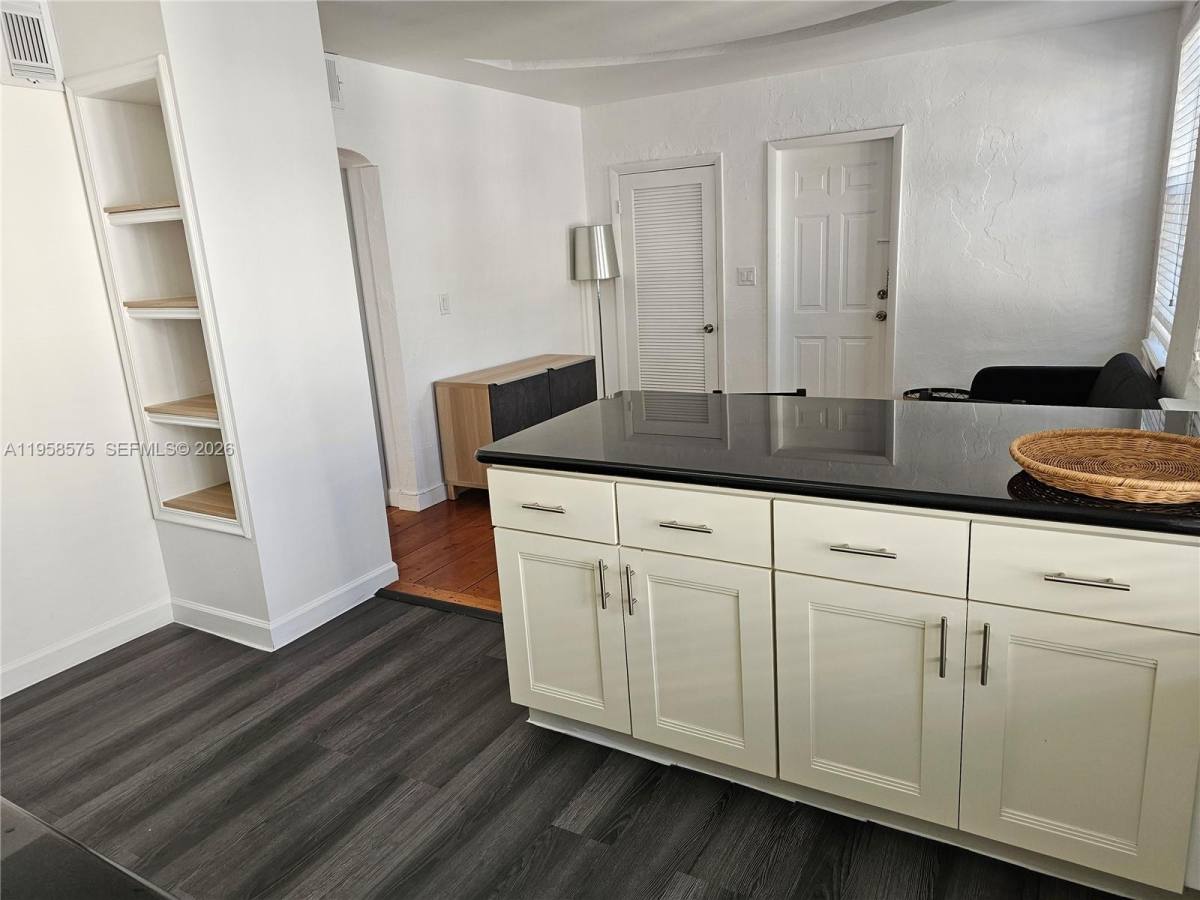 Apartment for rent at 622 15th St #622-3, Miami Beach, FL 33139