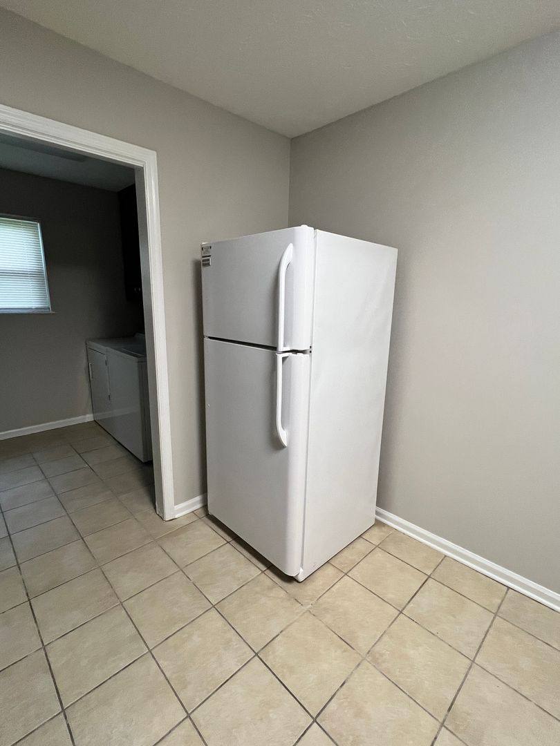 Apartment for rent at 1371-1373 Hampton Dr, Opelika, AL 36801