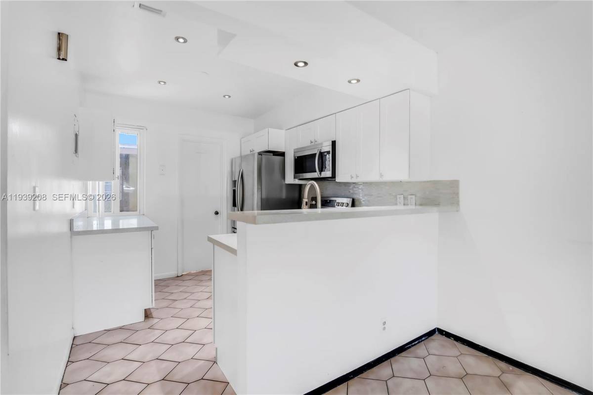 Apartment for rent at 137 NE 1st Court #137A, Dania, FL 33004