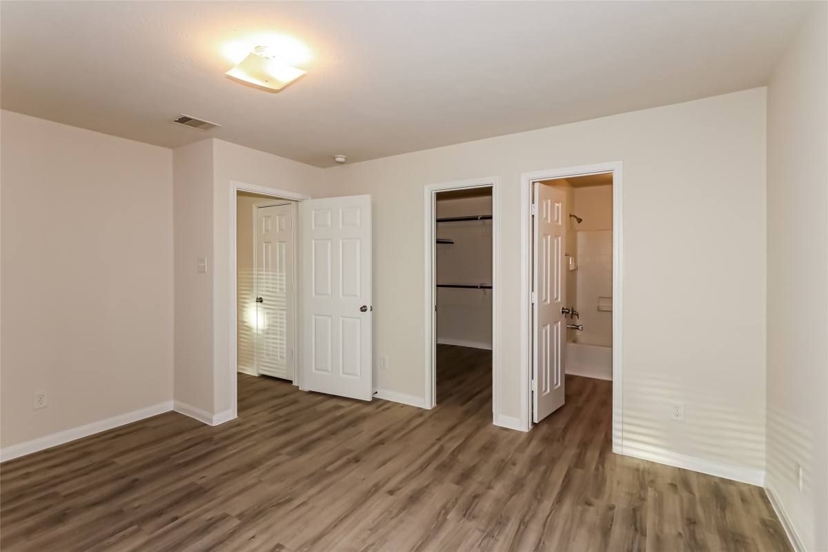 Apartment for rent at 5707 Amelia Plantation Dr, Katy, TX 77449