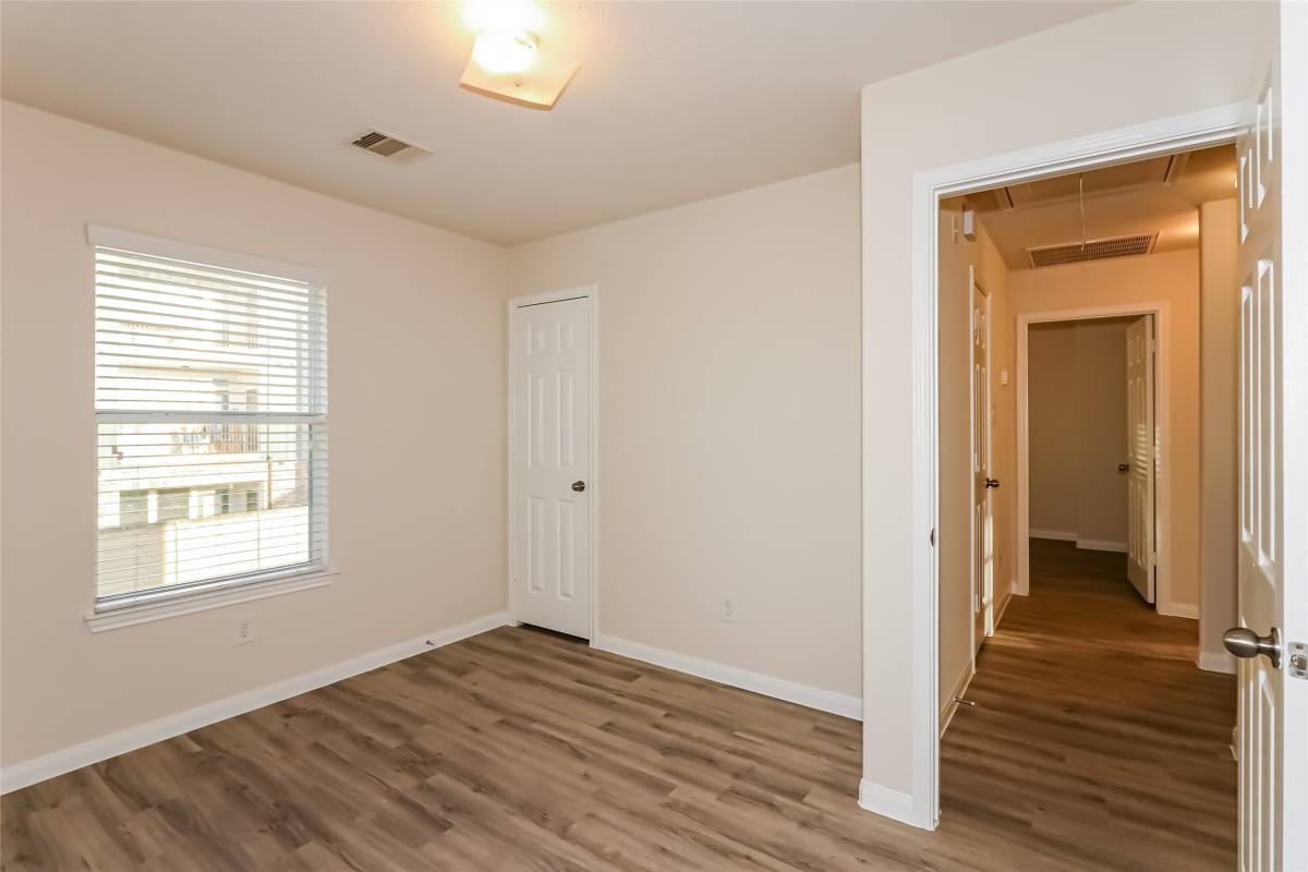 Apartment for rent at 5707 Amelia Plantation Dr, Katy, TX 77449
