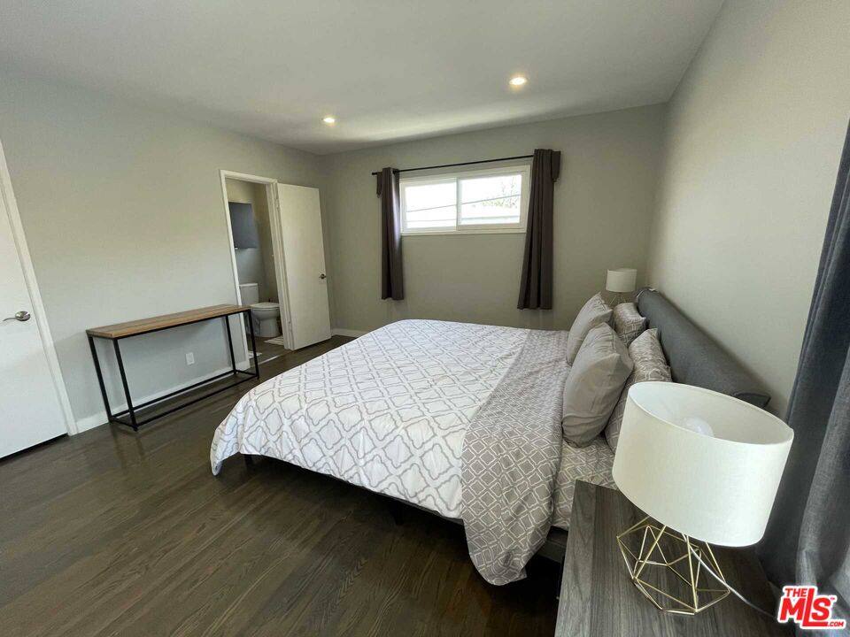 Apartment for rent at 348 S Elm Dr #348-6, Beverly Hills, CA 90212