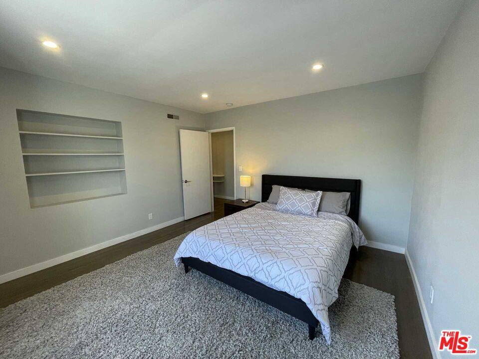 Apartment for rent at 348 S Elm Dr #348-6, Beverly Hills, CA 90212