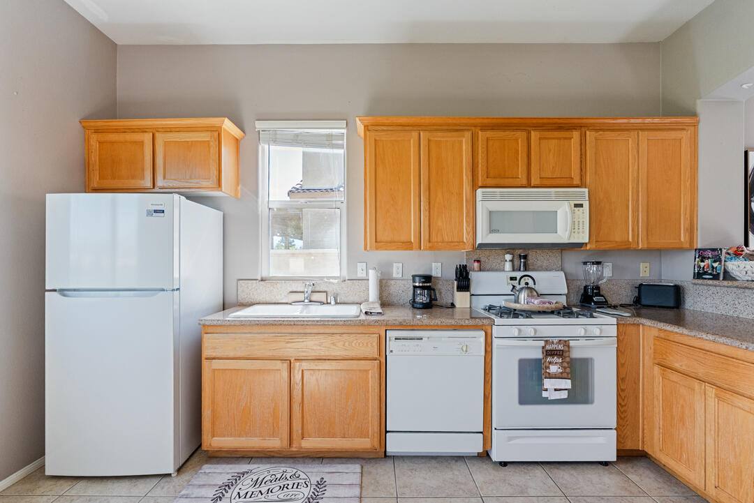 Apartment for rent at 49418 Wayne St, Indio, CA 92201