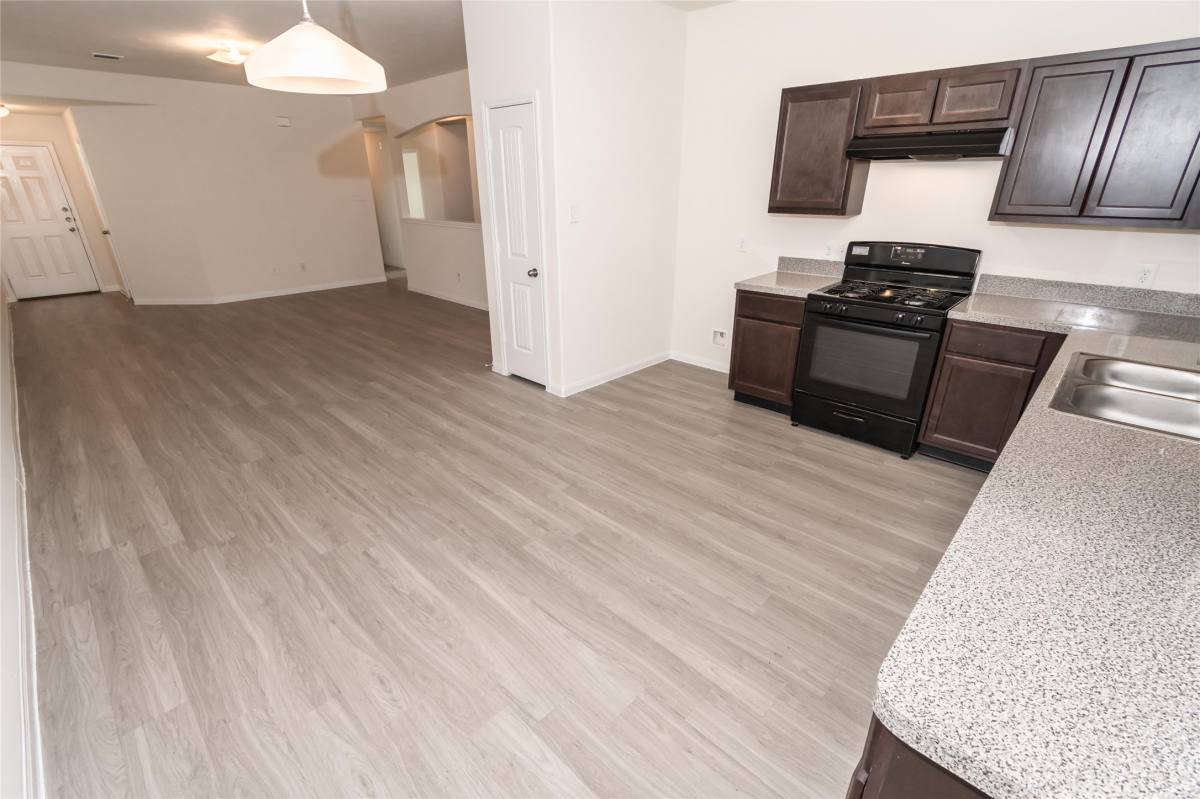 Apartment for rent at 5614 Latta Plantation Dr, Katy, TX 77449