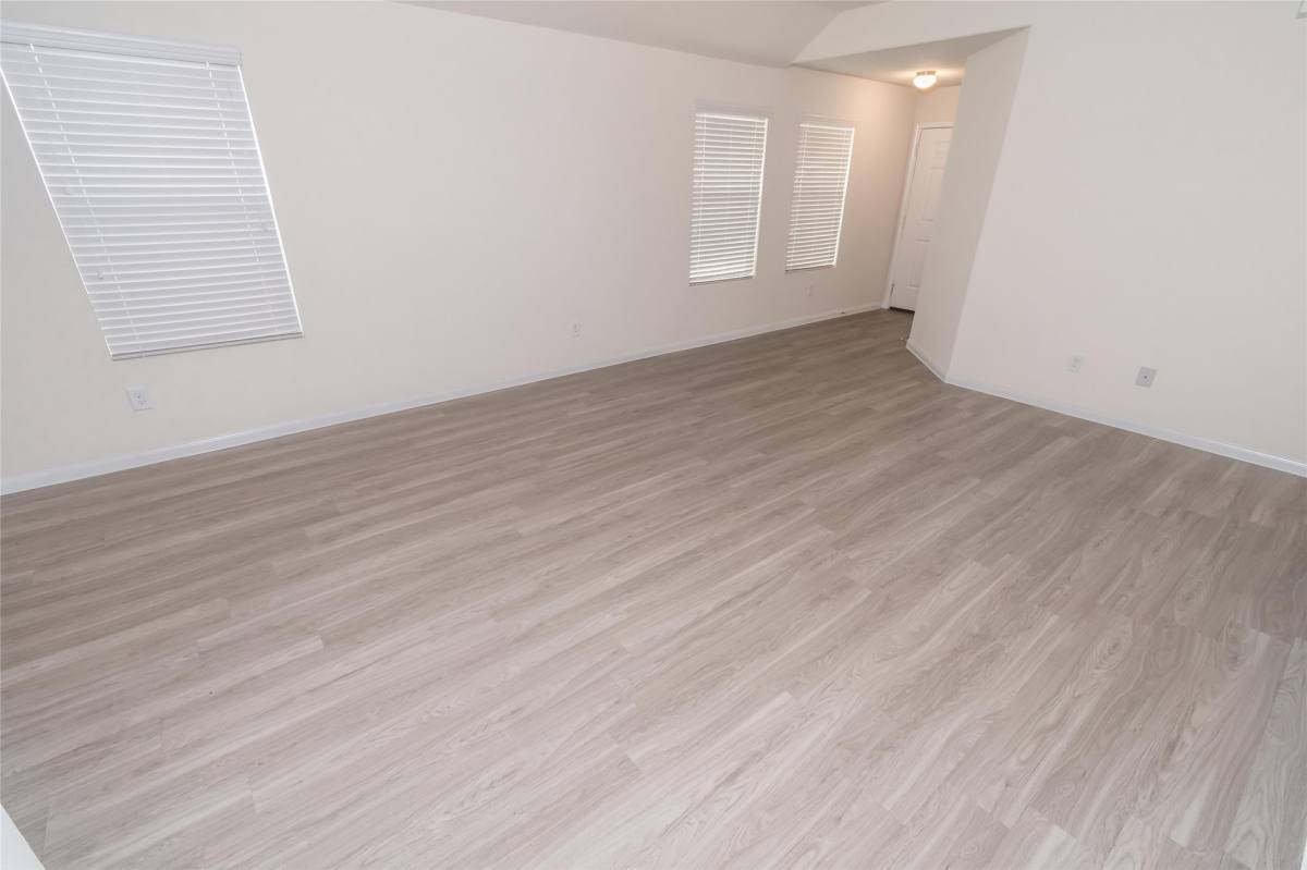 Apartment for rent at 5614 Latta Plantation Dr, Katy, TX 77449
