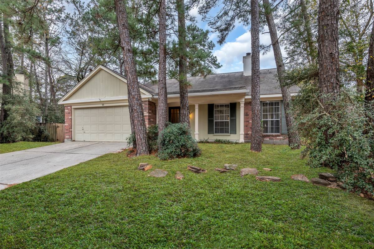 Apartment for rent at 10 Treadwell Court #10, Spring, TX 77381