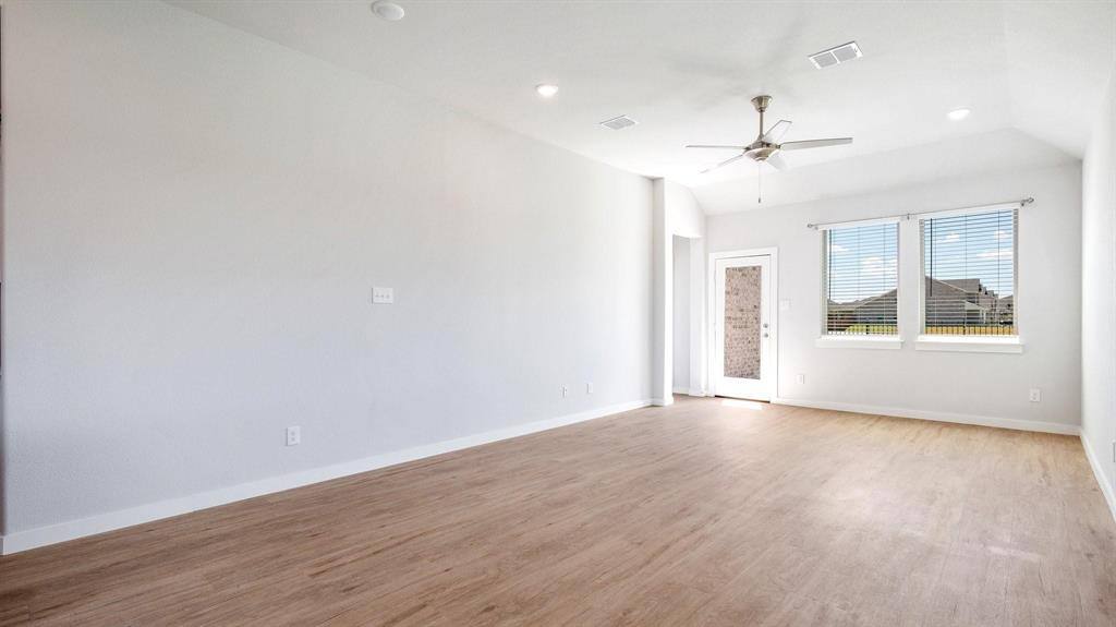 Apartment for rent at 4712 Hunter Hurst Dr, McKinney, TX 75071