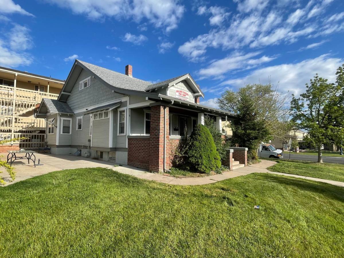 Apartment for rent at 2001 9th Ave, Greeley, CO 80631