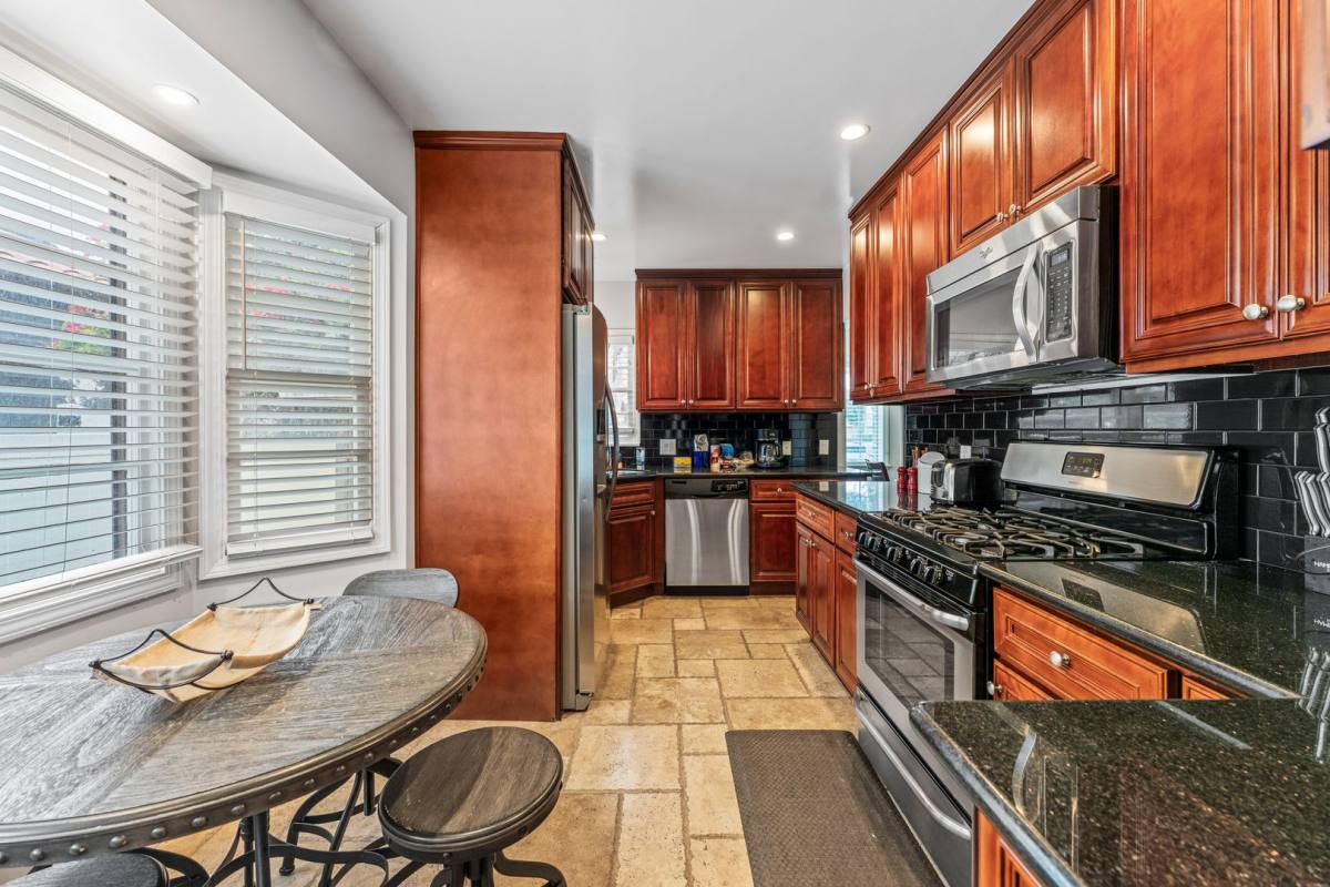 Apartment for rent at 1537 El Prado Ave, Torrance, CA 90501