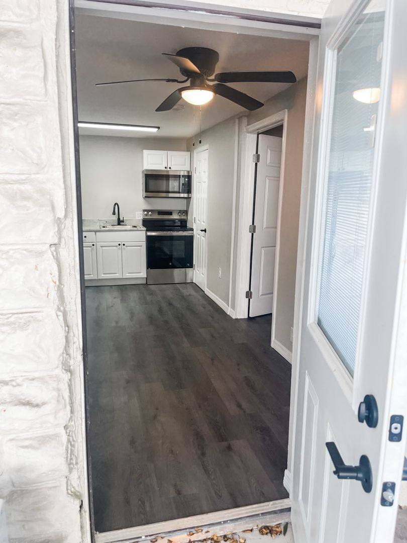 Apartment for rent at 2134 2nd Ave N #A, Saint Petersburg, FL 33713