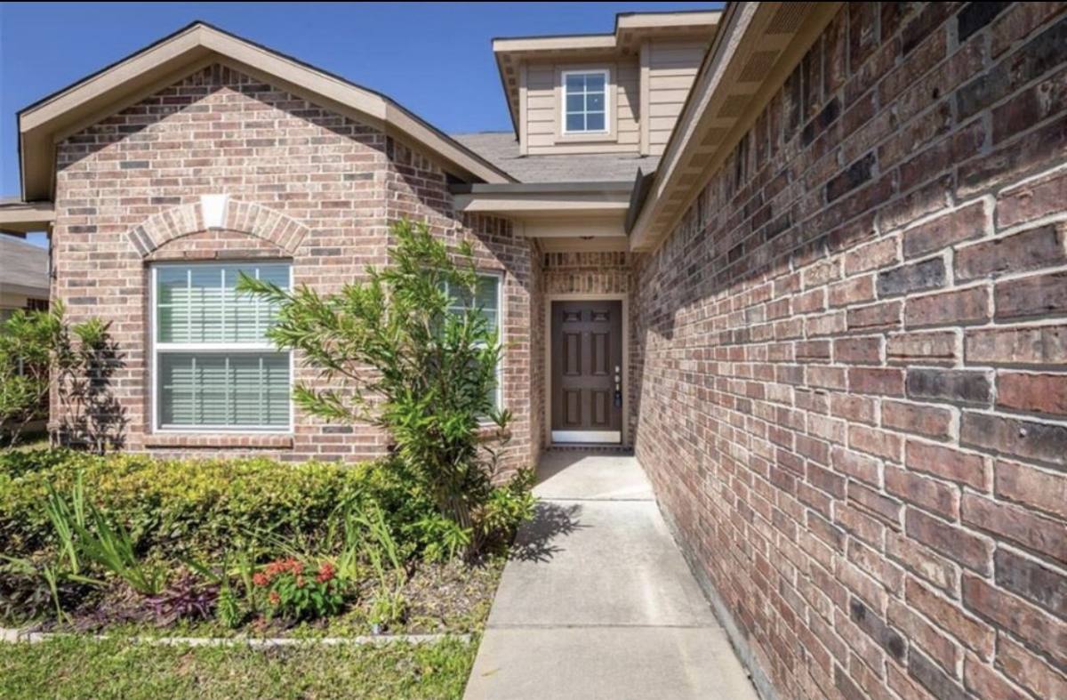 Apartment for rent at 20527 Faith Millstream Dr, Humble, TX 77338