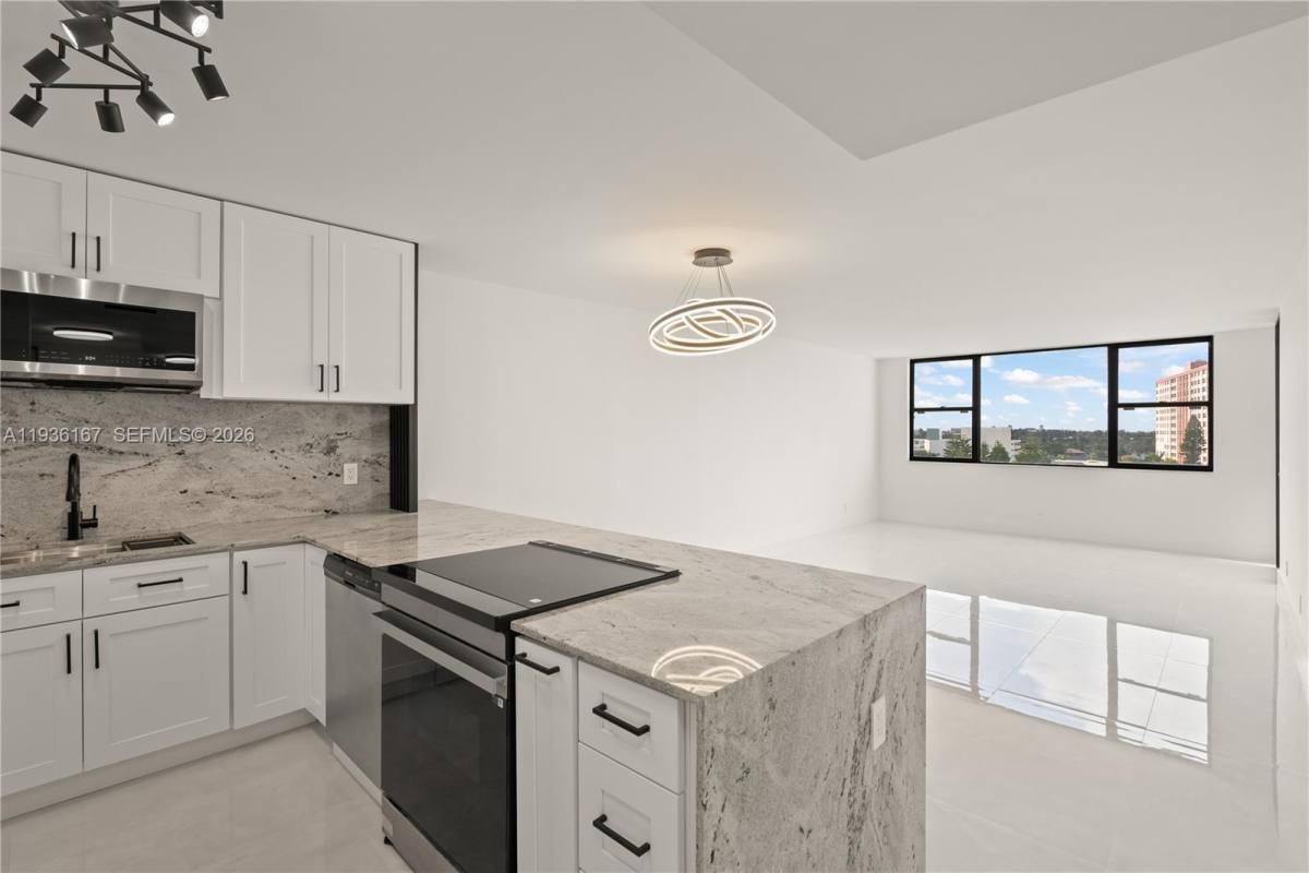 Apartment for rent at 3180 S Ocean Dr #717, Hallandale, FL 33009
