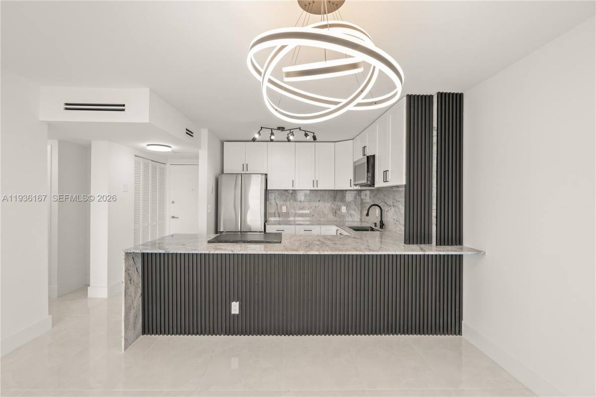 Apartment for rent at 3180 S Ocean Dr #717, Hallandale, FL 33009