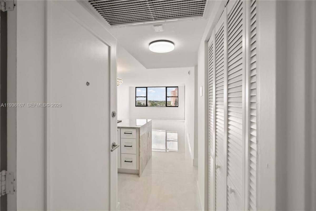 Apartment for rent at 3180 S Ocean Dr #717, Hallandale, FL 33009