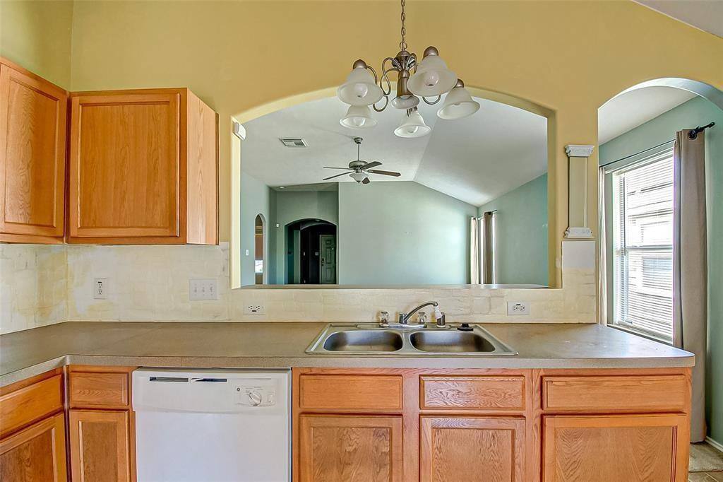Apartment for rent at 21206 Wortham Oaks Dr, Humble, TX 77338