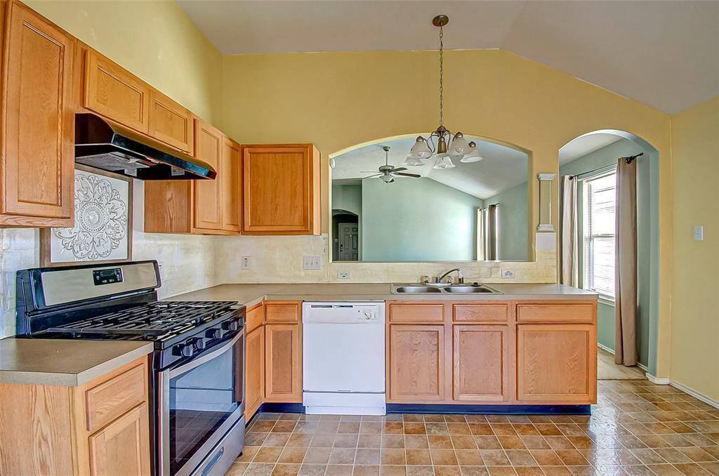 Apartment for rent at 21206 Wortham Oaks Dr, Humble, TX 77338