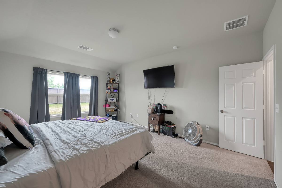 Apartment for rent at 15127 Willow Tree Lane, New Caney, TX 77357