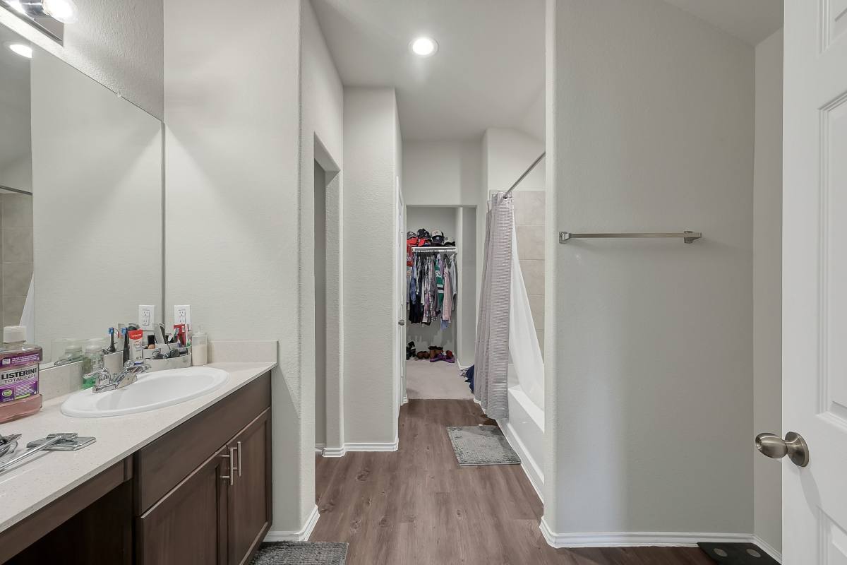 Apartment for rent at 15127 Willow Tree Lane, New Caney, TX 77357