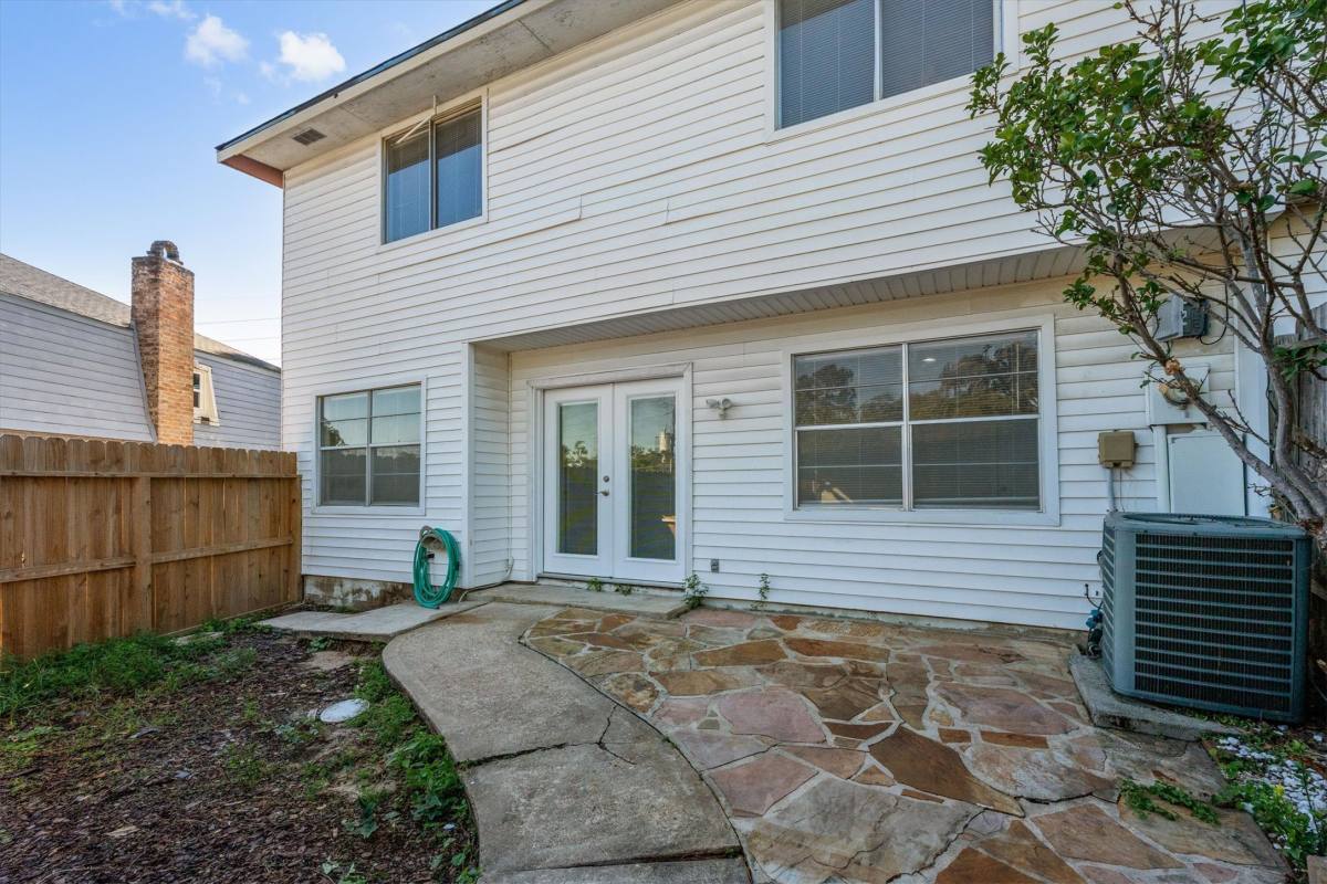 Townhouse for rent at 20361 Fieldtree Dr, Humble, TX 77338