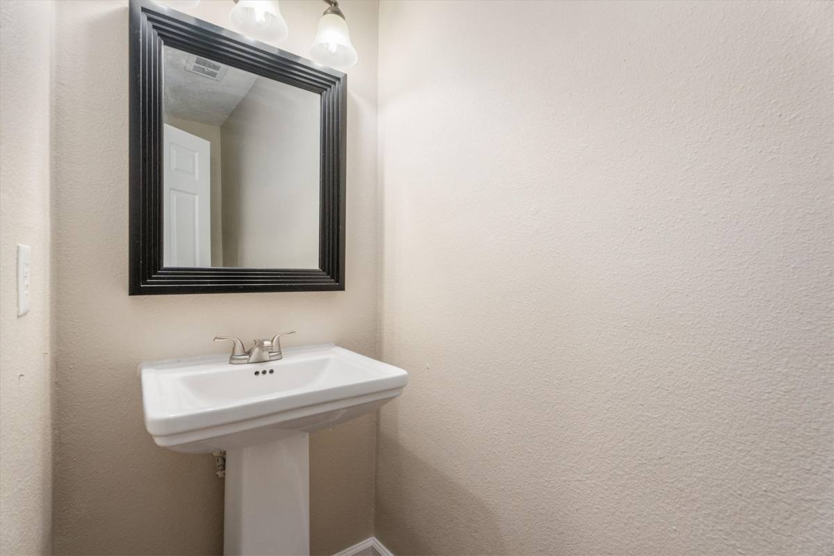 Townhouse for rent at 20361 Fieldtree Dr, Humble, TX 77338