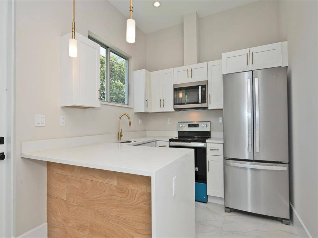 Apartment for rent at 560 NW 12th St #560, Fort Lauderdale, FL 33311