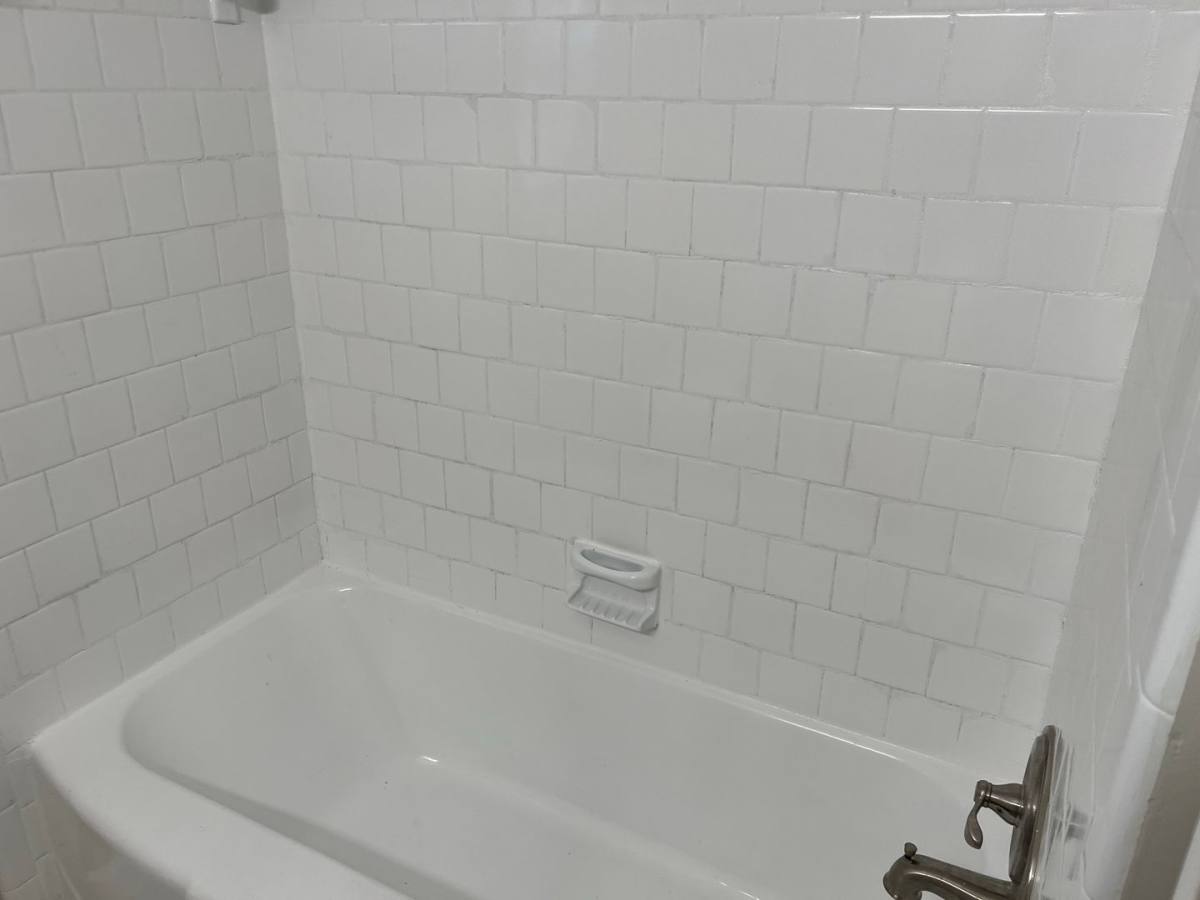 Apartment for rent at 40 N Summit Ave, Gaithersburg, MD 20877