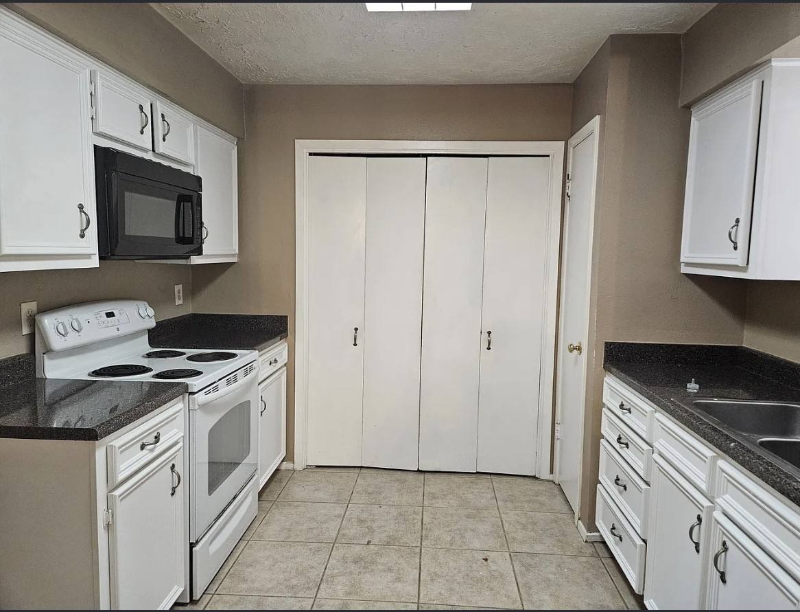 Apartment for rent at 20126 Chipplegate Lane, Humble, TX 77338