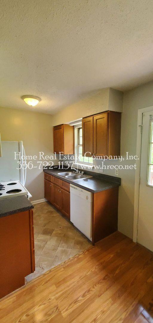 Apartment for rent at 3463 Valley Rd, Winston Salem, NC 27106