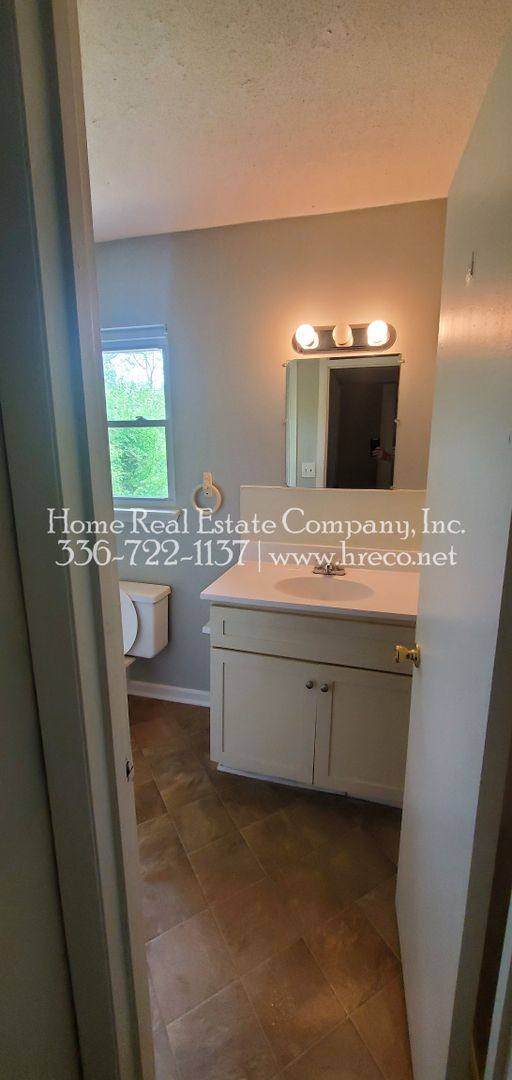 Apartment for rent at 3463 Valley Rd, Winston Salem, NC 27106