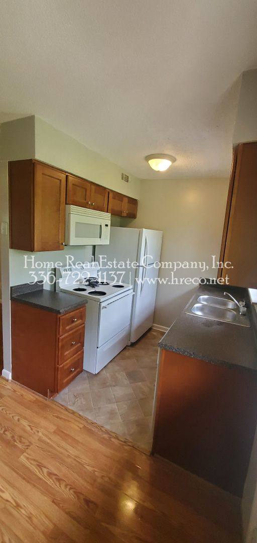 Apartment for rent at 3463 Valley Rd, Winston Salem, NC 27106