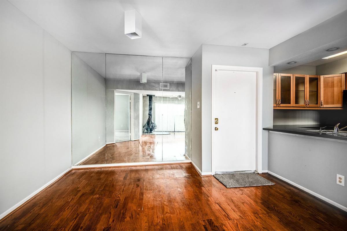 Condo for rent at 3085 Walnut Bend Lane #35, Houston, TX 77042