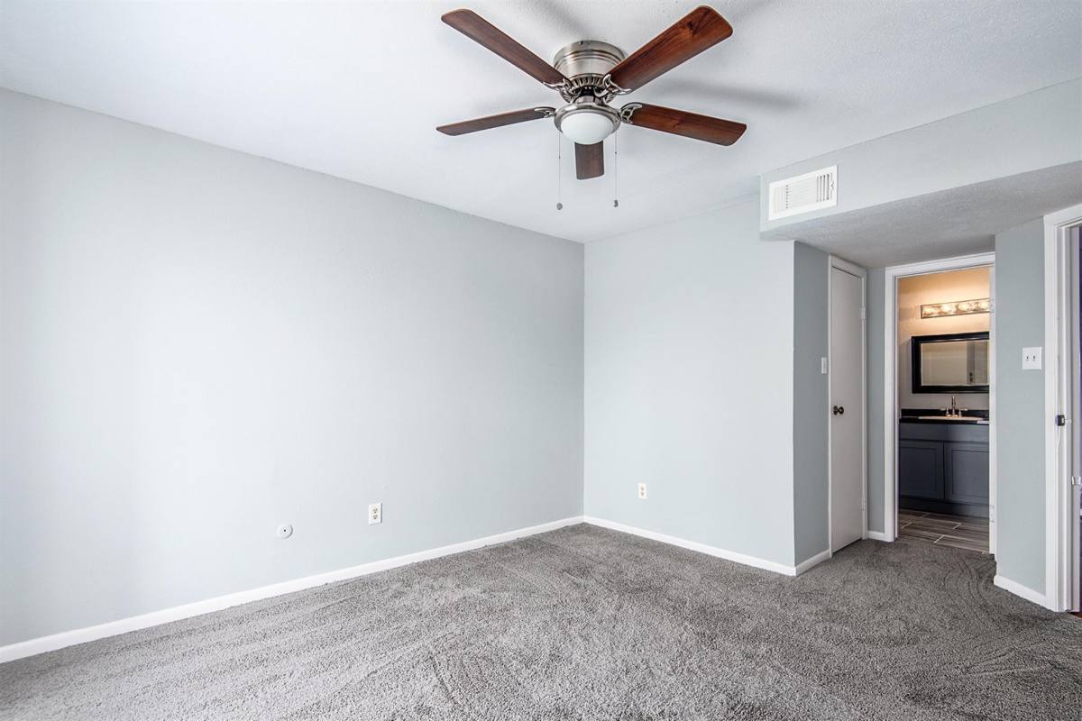 Condo for rent at 3085 Walnut Bend Lane #35, Houston, TX 77042