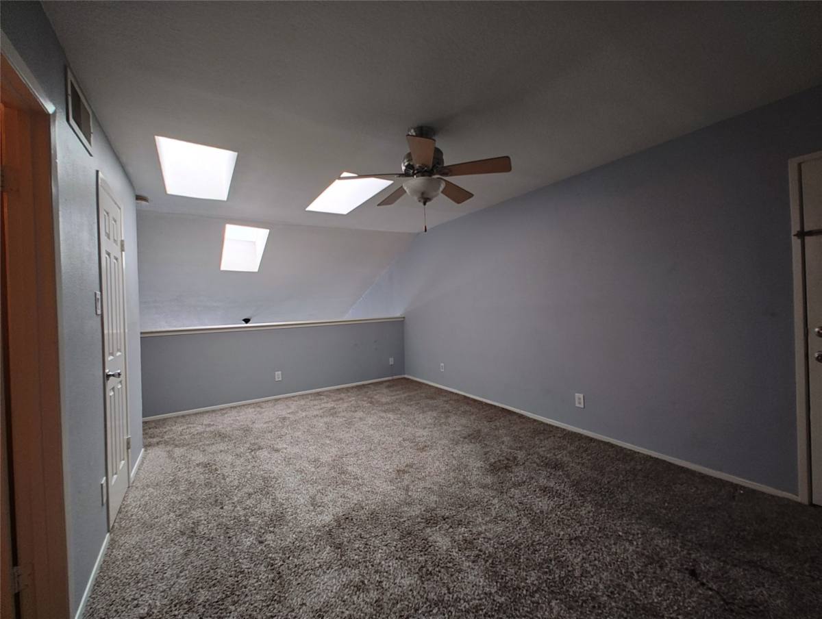 Apartment for rent at 10855 Meadowglen Lane #928, Houston, TX 77042