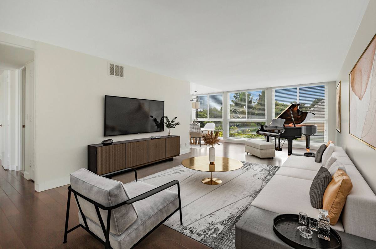 Apartment for rent at 350 S Reeves, Beverly Hills, CA 90212