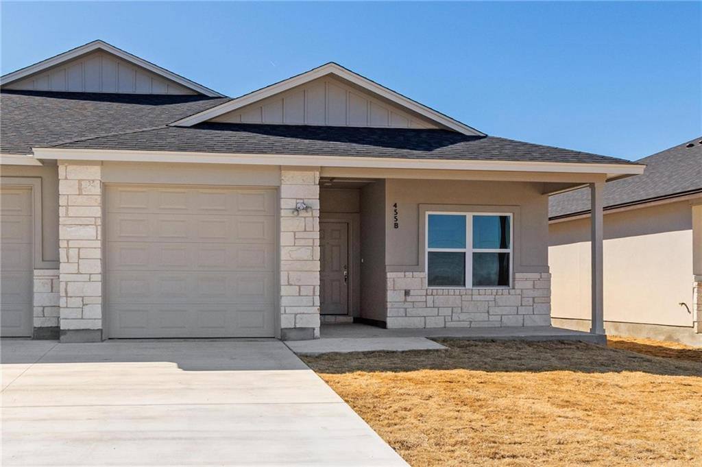 Apartment for rent at 365 County Rd 306 #365A, Jarrell, TX 76537