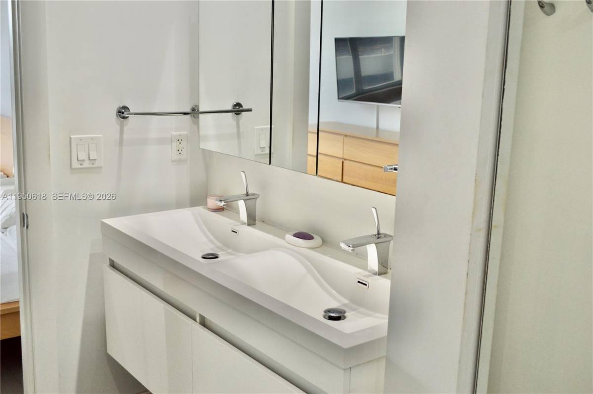 Apartment for rent at 6770 Indian Creek Dr #6770TG, Miami Beach, FL 33141