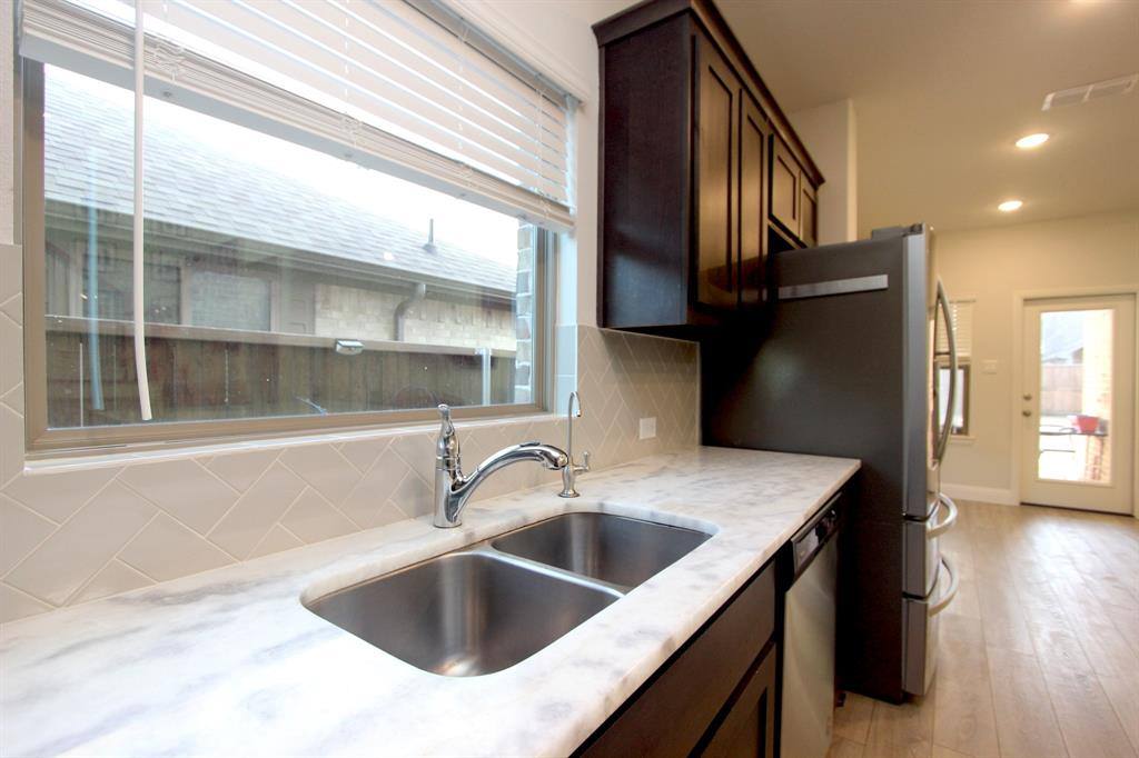 Apartment for rent at 3810 Honeycomb Hollow, Melissa, TX 75454