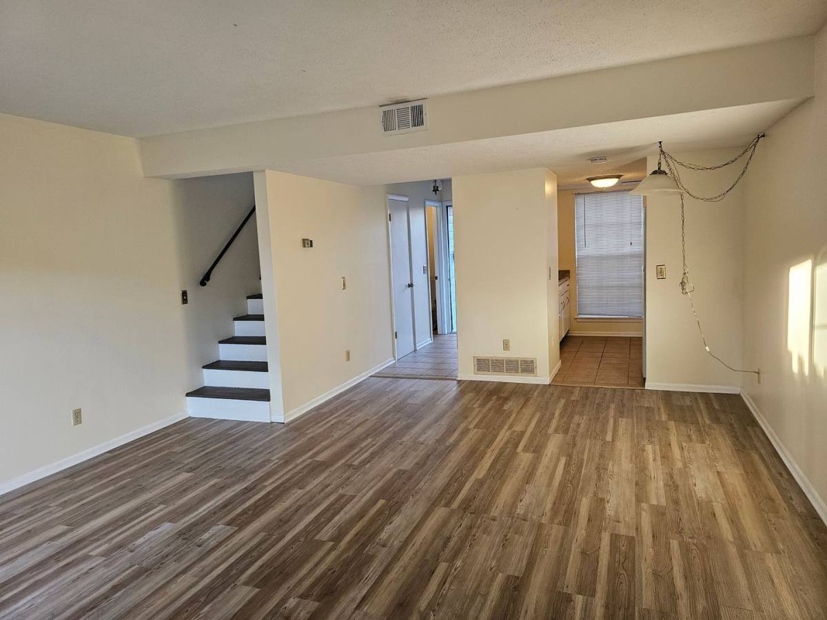 Townhouse for rent at 59 Knollwood Circle, Savannah, GA 31419